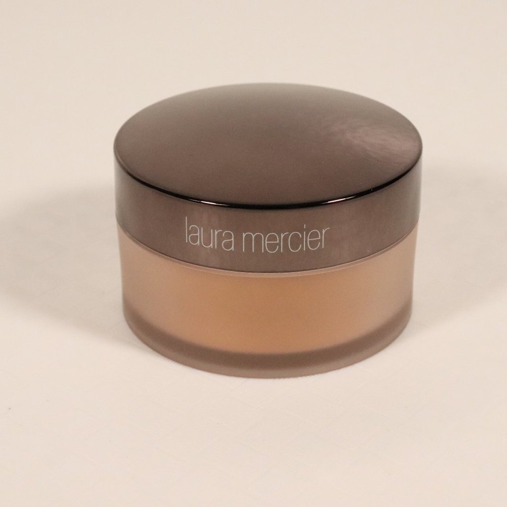 NWT Laura Mercier Translucent GLOW medium deep - Picture 10 of 10